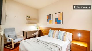 Rent Flat in Vila de Gràcia. Habitación en piso de 8 habitaciones en alquiler en vila de gràc
