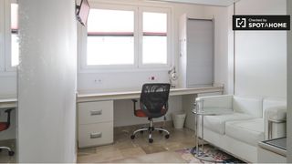 Affitto Appartamento in Castillejos-Cuzco. Se alquila habitación en residencia en tetuán, madrid