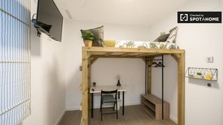 Lloguer Pis a Centro - Casco Antiguo. Habitación en piso compartido en alquiler en torrent, valencia.