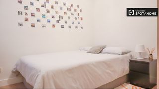 Rent Flat in Universidad-Malasaña. Habitación en piso compartido de 2 habitaciones en alquiler en l