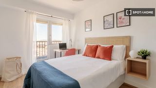 Rent Flat in Santo Domingo. Habitación en piso compartido en alquiler en alicante