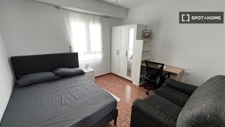 Location Appartement à Nou Moles. Habitación en un piso compartido de 4 habitaciones en alquiler e
