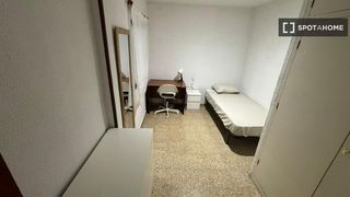 Alquiler Piso en Camino de Ronda. Se alquilan habitaciones en piso compartido en granada