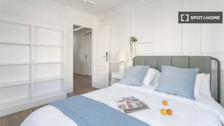 Rent Flat in Barrio del Centro. Habitación en piso compartido en alquiler en alicante