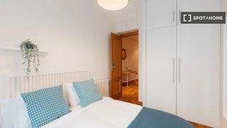Rent Flat in Arrancapins. Habitación en piso compartido de 5 habitaciones en arrancapins,