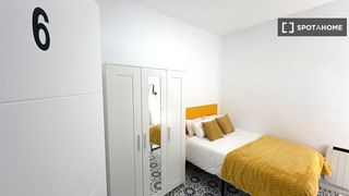 Rent Flat in Centro - Sagrario. Se alquila habitación en piso compartido de 6 habitaciones en al
