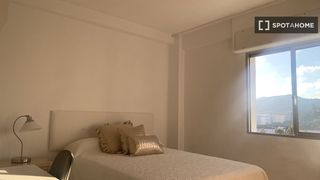 Lloguer Pis a Alegría de la Huerta- Jardín de Málaga. Habitación en piso compartido de 4 habitaciones en alquiler en j