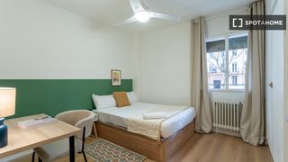 Miete Etagenwohnung in Jerónimos. Habitación en piso compartido en alquiler en pacífico, madrid