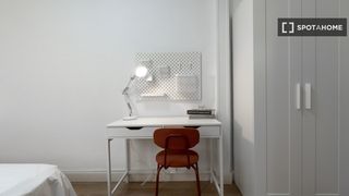 Rent Flat in Lista. Habitación en piso compartido en alquiler en goya, madrid