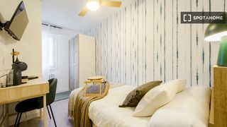 Affitto Appartamento in El Viso. Se alquila habitación en piso compartido de 6 habitaciones, el v