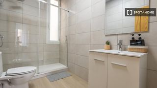 Miete Etagenwohnung in Palacio. Habitación en piso de 5 habitaciones en alquiler en palacio, mad