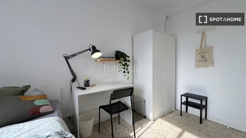Foto 7a7fcf0f-0563-4eb5-81bc-23471a8de9cc. Rent flat with heating in Aluche Madrid