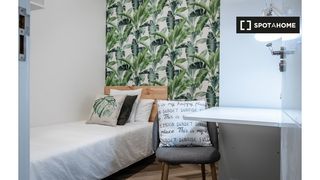Rent Flat in L´Antiga Esquerra de l´Eixample. Se alquila habitación en piso compartido en lantiga esquerra, ba