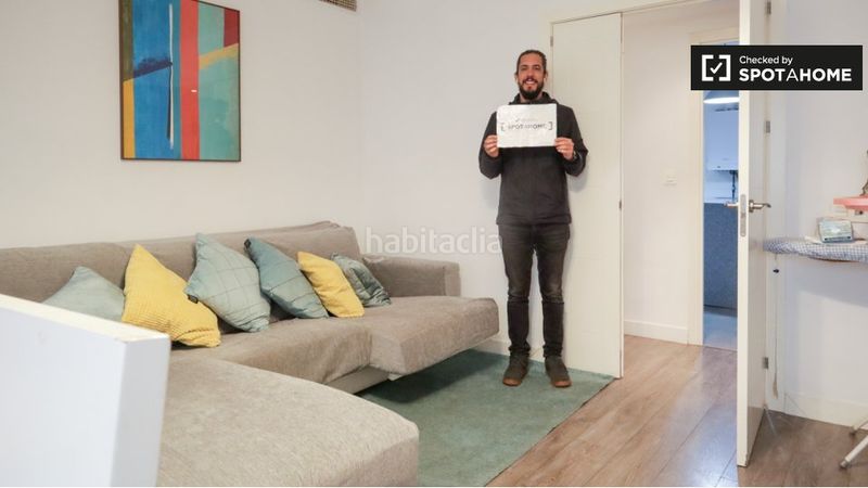Foto 765bdbcf-4a0d-40f7-8fe7-b85e1f6289bd. Rent flat with heating in Valdezarza Madrid