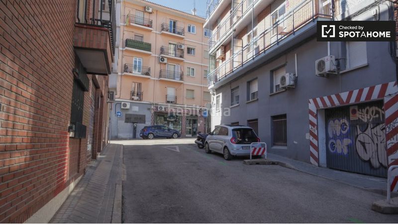 Foto bf918406-b778-46a2-8cbb-89fb4fb9b9af. Rent flat with heating in Valdezarza Madrid