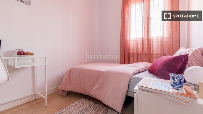 Foto cc559889-7309-4414-8b11-c8985635818f. Rent flat with heating in Moscardó Madrid