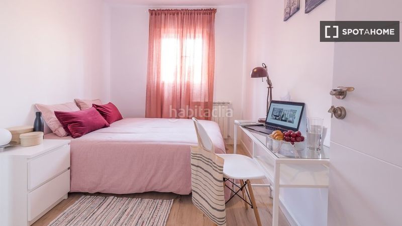 Foto f6d176e6-9784-4714-a4a5-0a8729fc70cf. Rent flat with heating in Moscardó Madrid