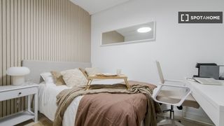 Alquiler Piso en Pacífico. Habitación en piso compartido en alquiler en pacífico, madrid