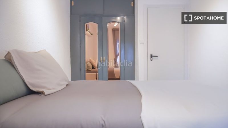 Foto 0b5ed7dc-6459-4940-9b79-9dd14493810c. Rent flat with heating in Almendrales Madrid