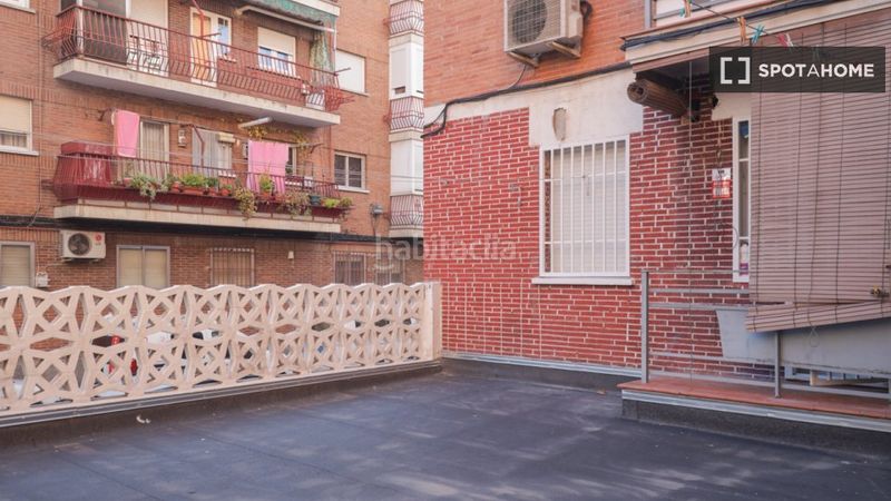 Foto 8f3205f2-7588-481d-92f6-0d6e31552def. Rent flat with heating in Almendrales Madrid