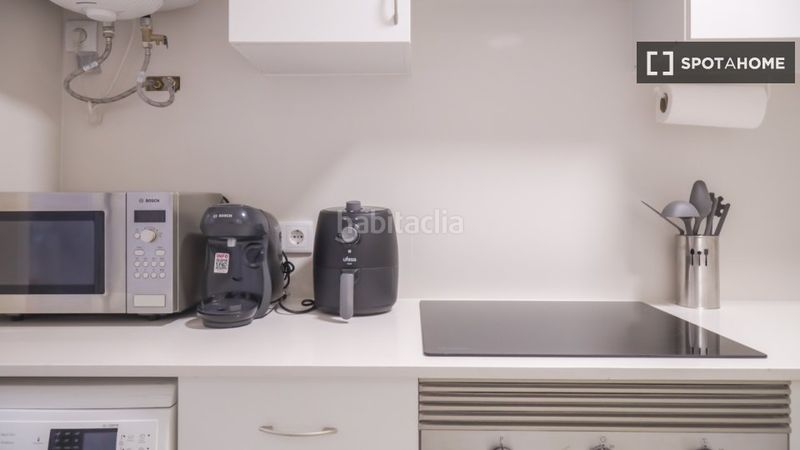 Foto 9c6e643e-75b5-4a0c-a2a2-f90c2b621657. Rent flat with heating in Almendrales Madrid