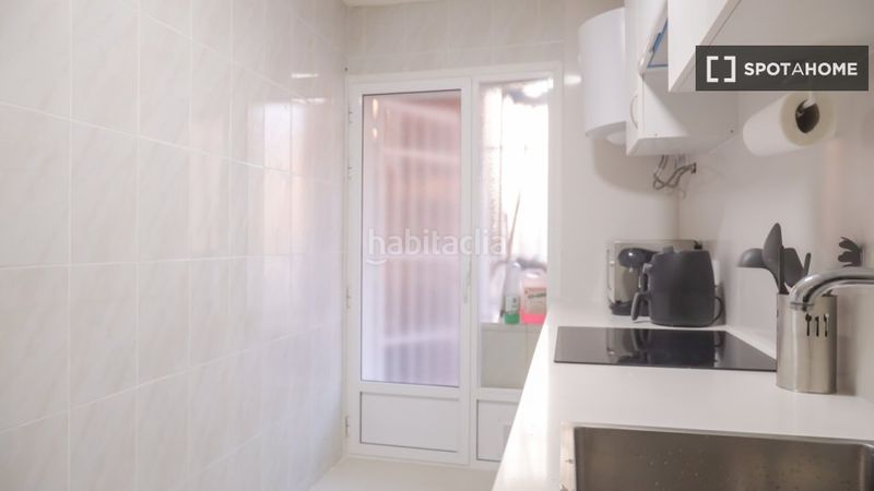 Foto ea6d3b03-b05b-49ba-9136-25f84daa9995. Rent flat with heating in Almendrales Madrid