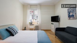 Location Appartement à Guindalera. Habitación en piso compartido de 6 habitaciones en alquiler en g