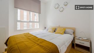 Lloguer Pis a Delicias. Se alquila habitación en piso de 4 dormitorios en atocha, madrid