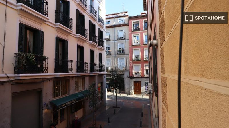 Foto b0e4b575-ce0a-4b82-b247-aea5d15c68e4. Rent flat with heating in Universidad-Malasaña Madrid