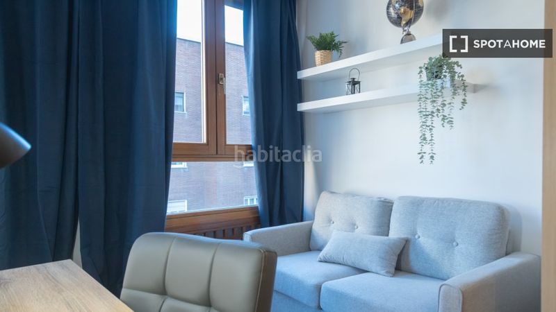 Foto cd232cbe-896b-428f-9ead-6d4a318c8742. Rent flat with heating in El Viso Madrid
