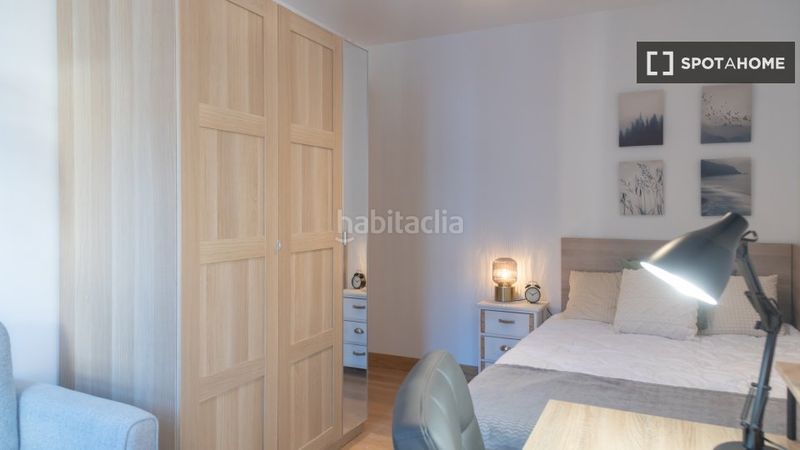 Foto cf9ba0ec-ea41-4d59-8484-cf86f1810df6. Rent flat with heating in El Viso Madrid