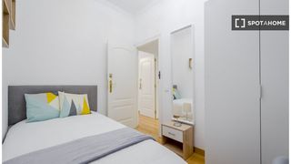 Lloguer Pis a Guindalera. Se alquila habitación en piso de 4 dormitorios en madrid