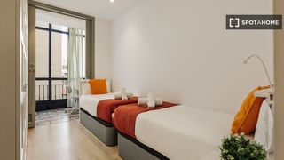 Affitto Appartamento in L´Antiga Esquerra de l´Eixample. Habitación en piso compartido de 3 habitaciones en el eixample,