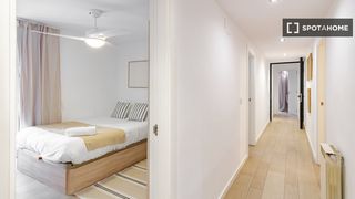 Miete Etagenwohnung in Palacio. Se alquila habitación en piso de 6 habitaciones en ópera, madrid
