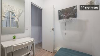 Lloguer Pis a Puerta del Ángel. Habitación en piso de 5 habitaciones en alquiler en puerta del á