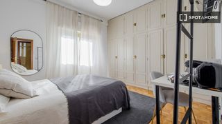 Alquiler Piso en Pacífico. Habitación en piso compartido en madrid.