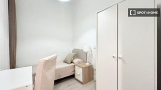 Miete Etagenwohnung in Argüelles. Habitación en piso compartido en argüelles, madrid.