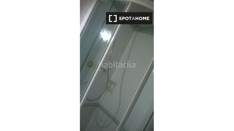 Foto 0c7971f8-0272-4c50-83b8-7df9c7bf5703. Lloguer pis amb calefacció a Putget - Farró Barcelona