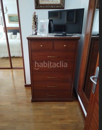 Foto 40b8d542-a10b-490d-9f7e-7a907b54d04c. Pis amb calefacció aparcament a Jove Gijón