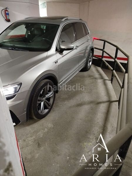 Foto 45be5558-fa34-4d73-a017-2e2bd5129579. Parking voiture dans San Pedro de Deusto - La Ribera Bilbao