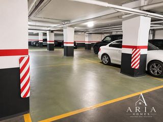 Aparcament cotxe en San Pedro de Deusto - La Ribera. Venta parcela de garaje en deusto para coche y moto