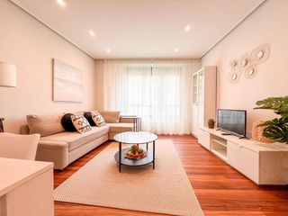 Miete Etagenwohnung  Travesía de uribitarte. Alquiler temporal en bilbao, zona abando