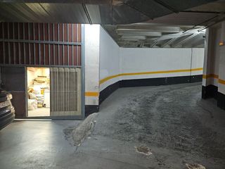 Autoparkplatz  La fraternidad kalea. Venta de parcela de garaje en otxarkoaga, con altillo de 24m2