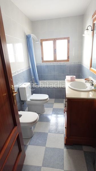 Foto 4b7609ad-70a2-4a18-8ae9-85b6b88f9ba0. Casa a Colomera