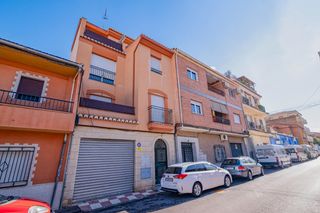 Casa  Calle almeria. Amplia y soleada casa en armilla, zona san miguel