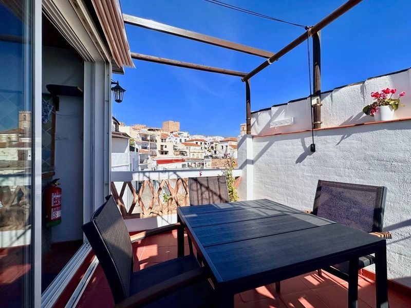 Foto 56702388-133e-4c33-bf9d-c5573dfe95a1. Casa  en venta en Centro Salobreña