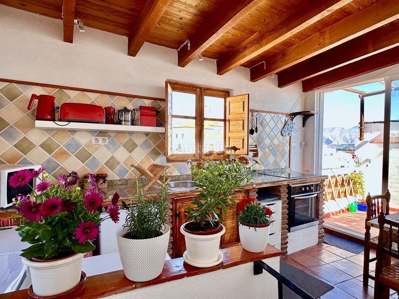 Foto e577b709-33aa-49e1-b584-ff248976dcb7. Casa  en venta en Centro Salobreña
