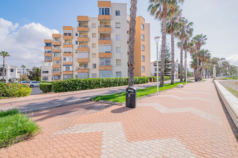 Foto 56f6cd59-8131-44f5-a362-30be5791904a. Pis amb aparcament a Playa de Granada Motril