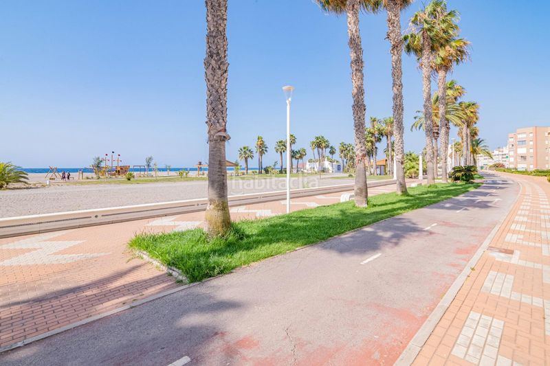Foto b60b3259-57f2-40f4-ad2d-cb48fb96f15f. Pis amb aparcament a Playa de Granada Motril