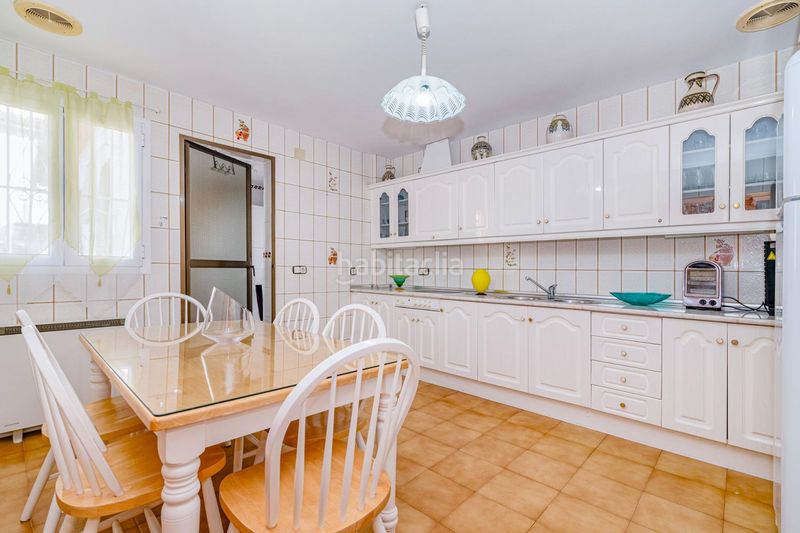 Foto b1a808c6-8ce7-4c6f-ab71-1a999abe5295. Casa amb aparcament a Purchil Vegas del Genil